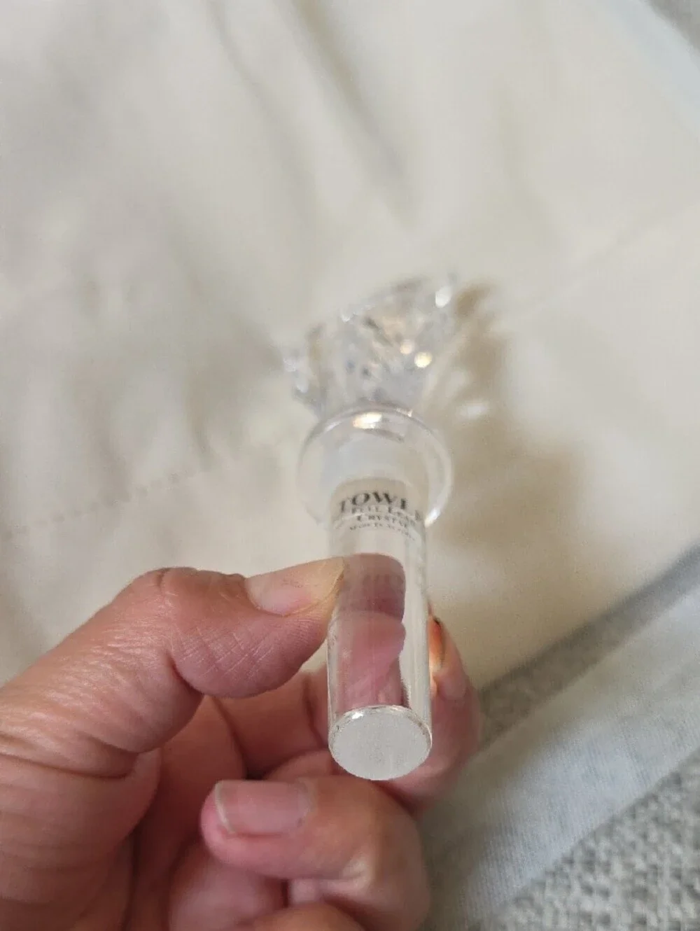 Towle Clear Crystal Fan-Fin Wine Stopper